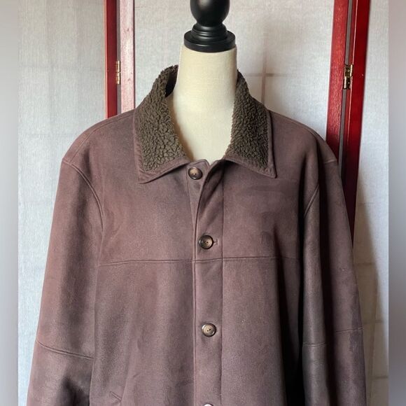 Concepts by Claiborne Men’s Brown Suede Sherpa Lined Button Down Jacket (Large) - Picture 3 of 11